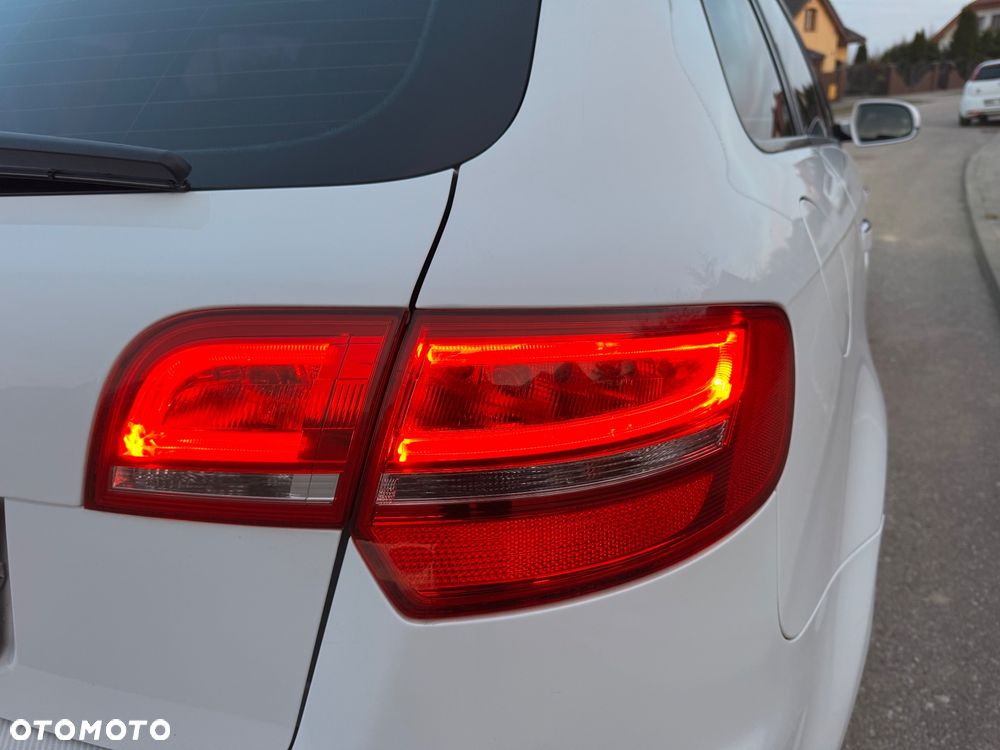 Audi A3 Sportback 2.0 TDI DPF S tronic S line Sportpaket - 13