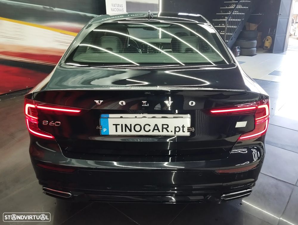Volvo S60 2.0 T8 PHEV R-Design AWD - 6