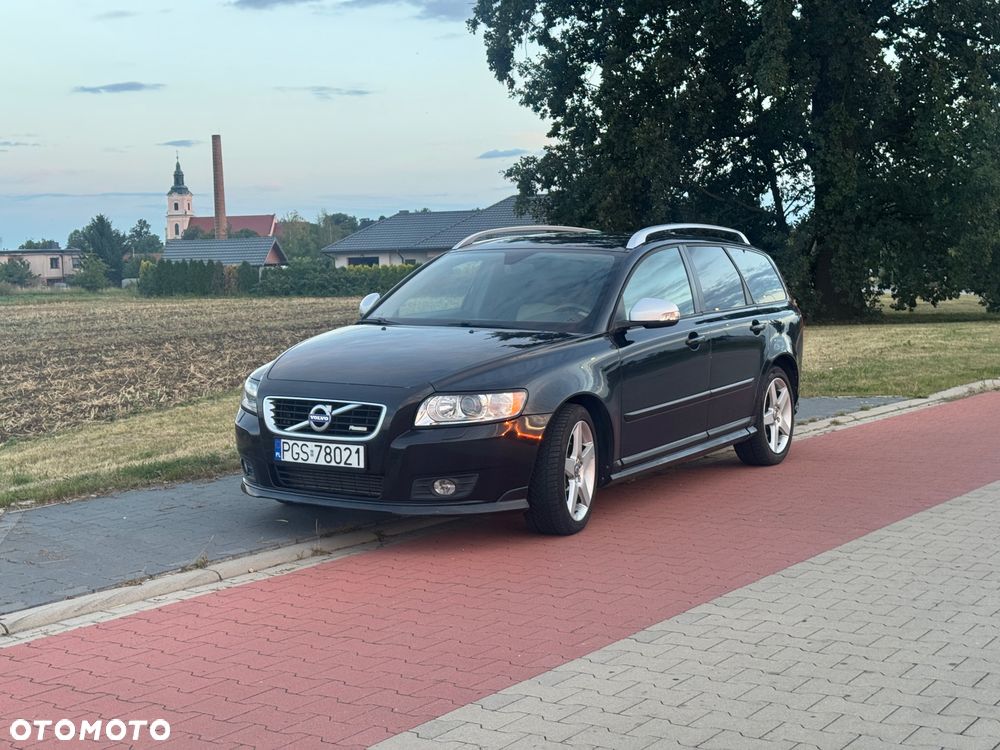 Volvo V50 D3 R-Design - 2