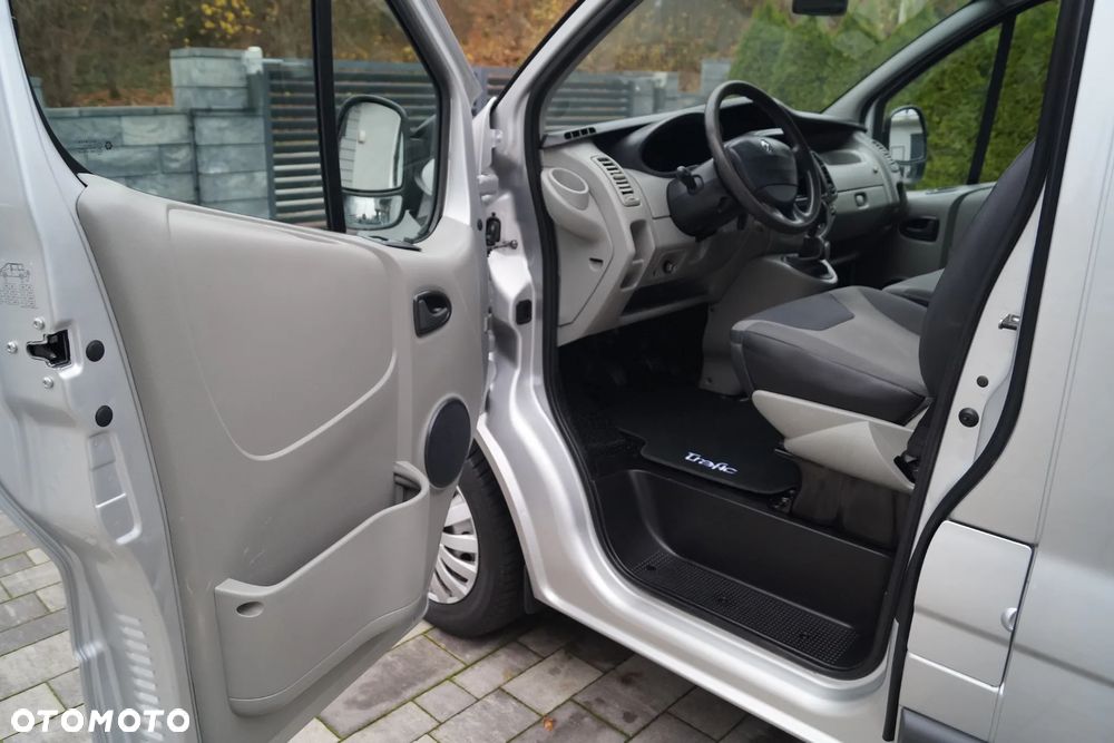 Renault Trafic - 9
