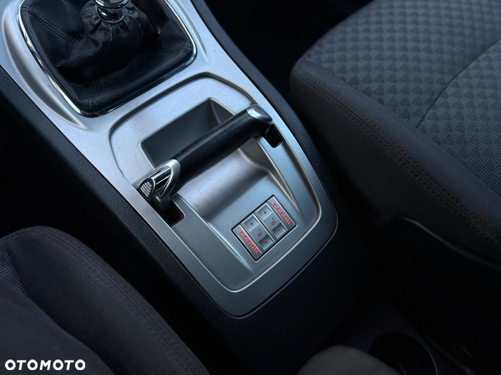 Ford Galaxy 2.0 TDCi DPF Titanium - 16