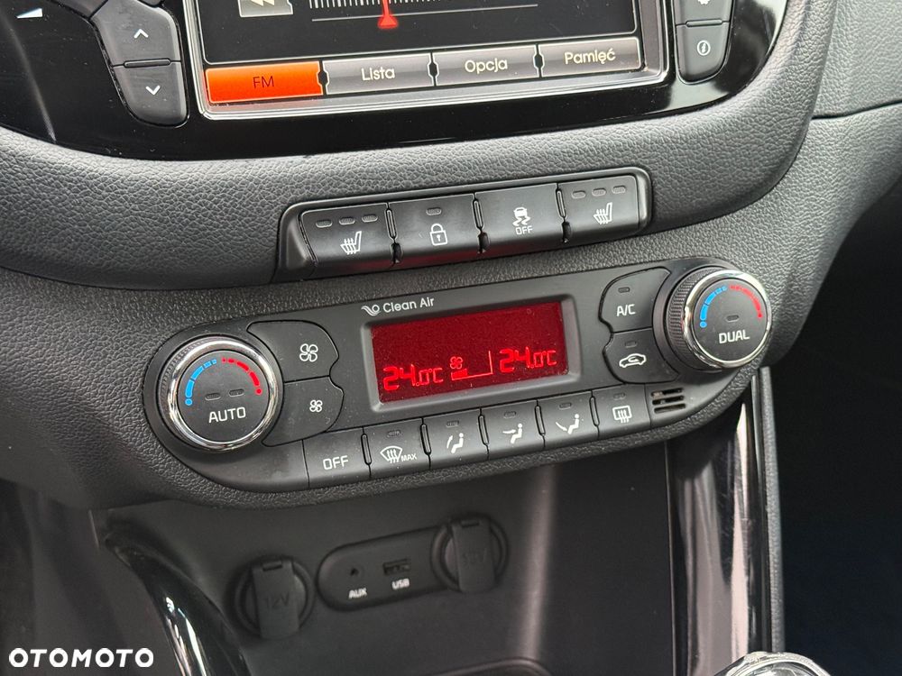 Kia Ceed 1.6 GDI Dream Team Edition - 22