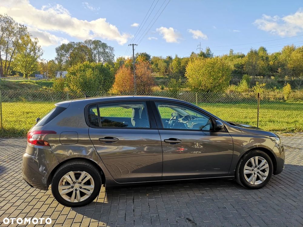 Peugeot 308 - 23
