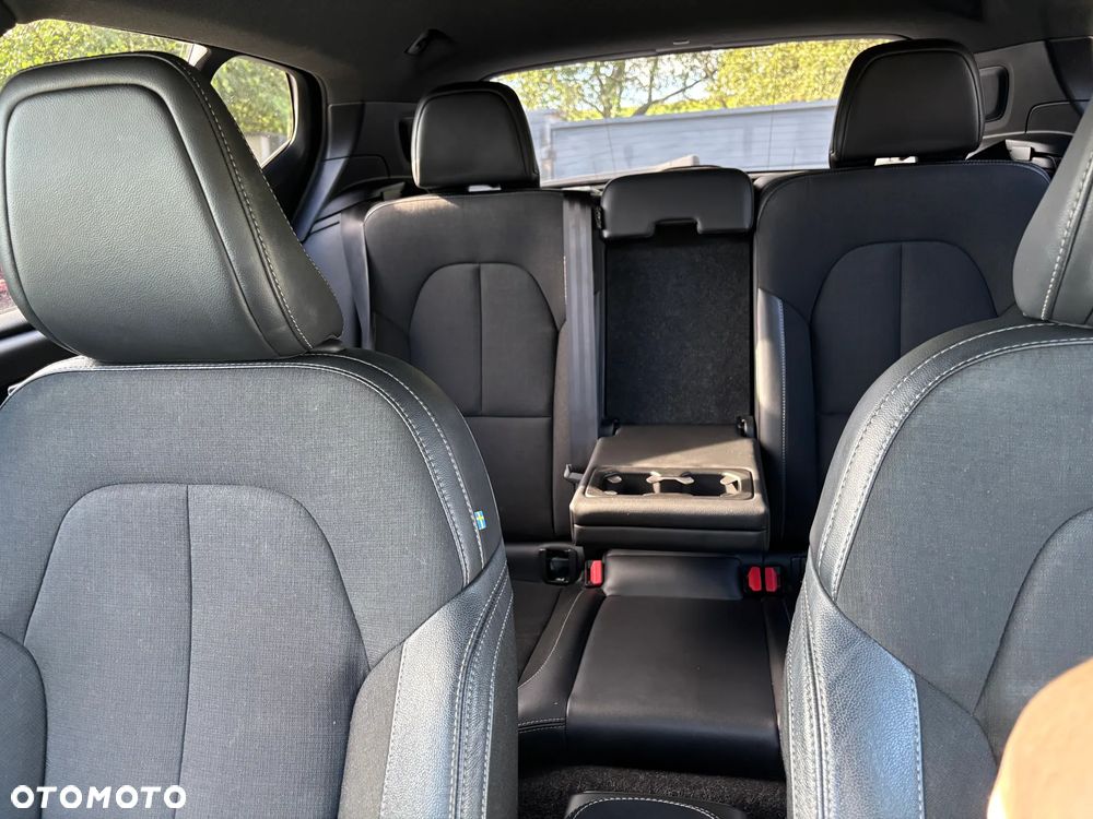 Volvo XC 40 T3 Momentum - 9