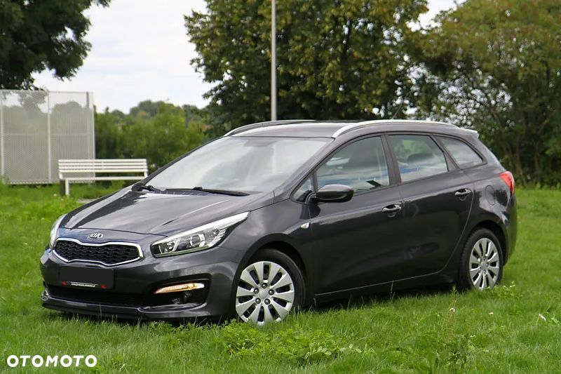 Kia Ceed - 1