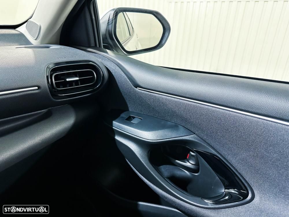 Toyota Yaris 1.5 HDF Premier Edition - 23