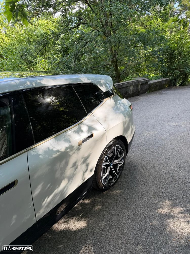 BMW iX xDrive 40 Pack Desportivo - 45