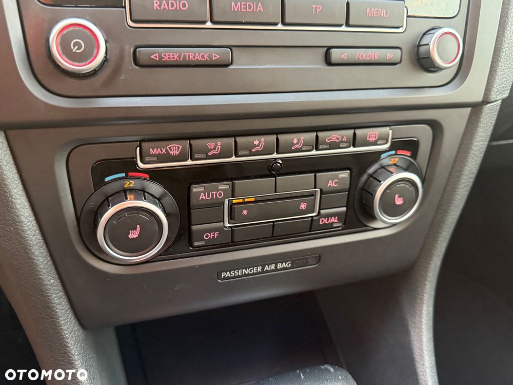 Volkswagen Golf - 29