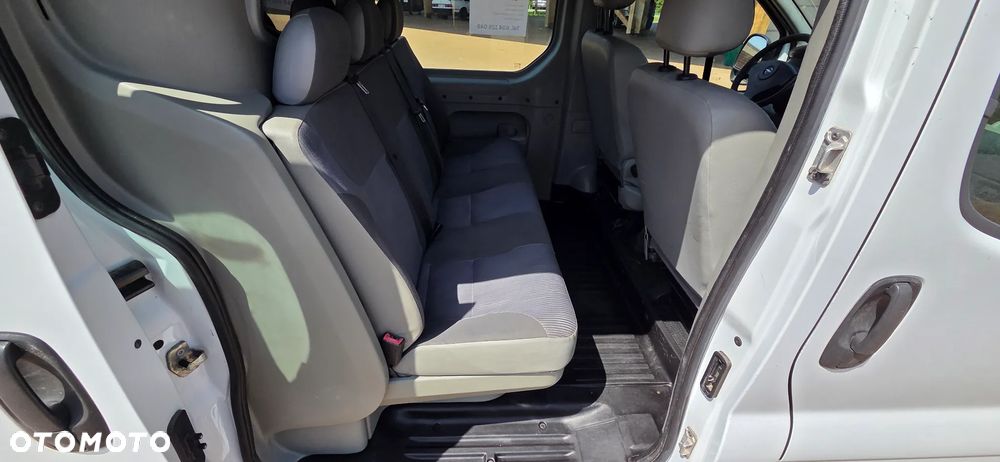 Opel Vivaro L2H1 2.9t - 23