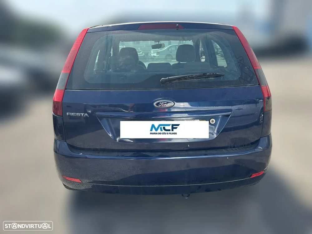 Ford Fiesta V 1.2i de 2003 para peças - 4