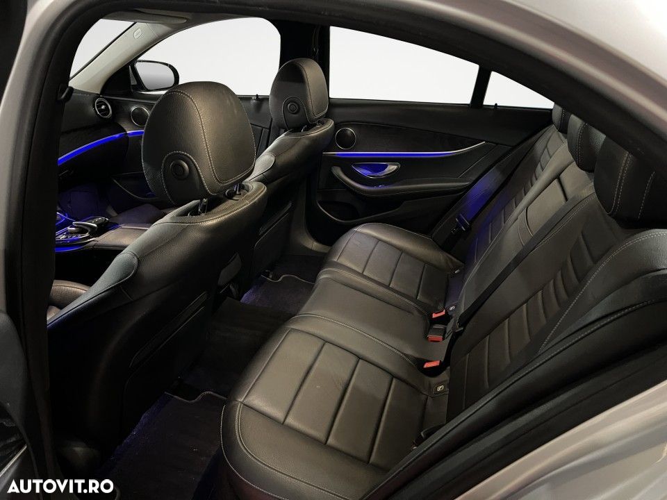 Mercedes-Benz E 220 d 4MATIC Aut. - 9