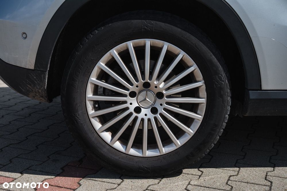 Mercedes-Benz GLA 200 7G-DCT - 8