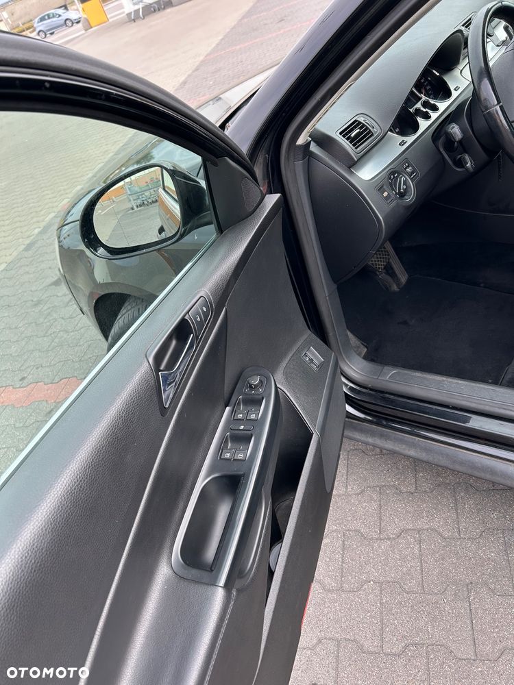 Volkswagen Passat 2.0 TDI DPF Highline DSG - 20