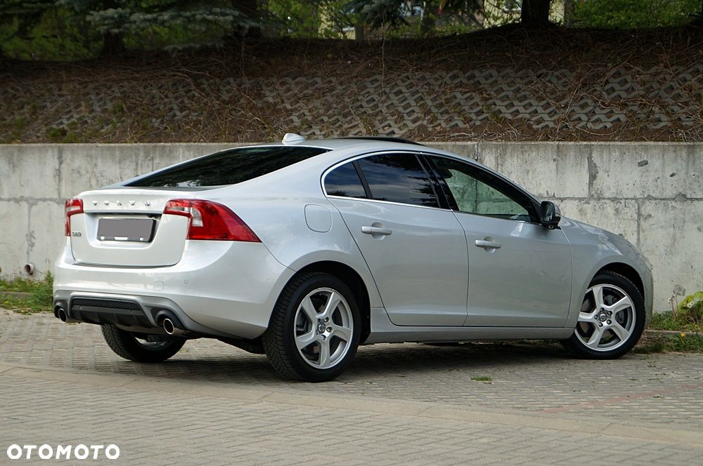 Volvo S60 D5 Summum - 6