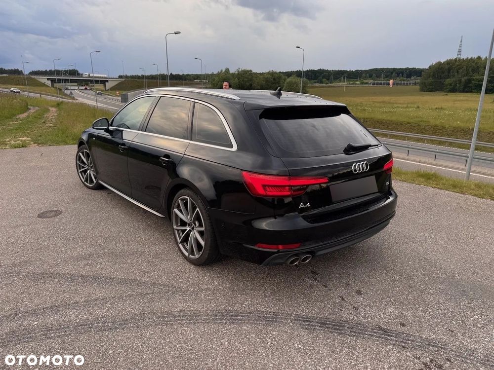 Audi A4 Avant - 14