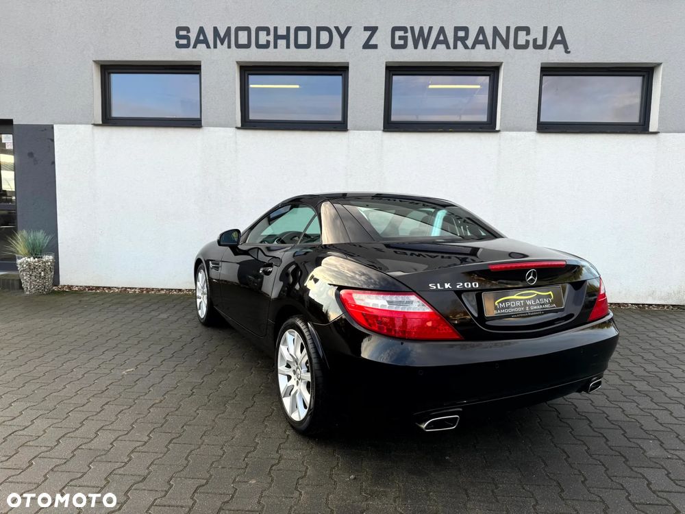 Mercedes-Benz SLK 200 (BlueEFFICIENCY) 7G-TRONIC - 4