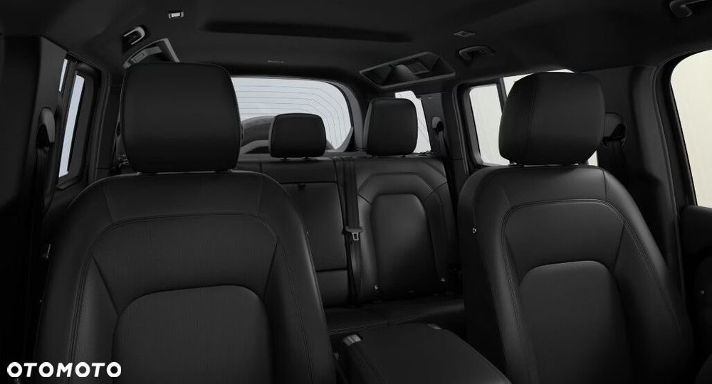 Land Rover Defender - 6