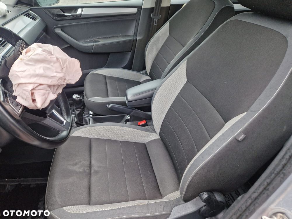 Skoda RAPID 1.0 TSI Ambition - 16