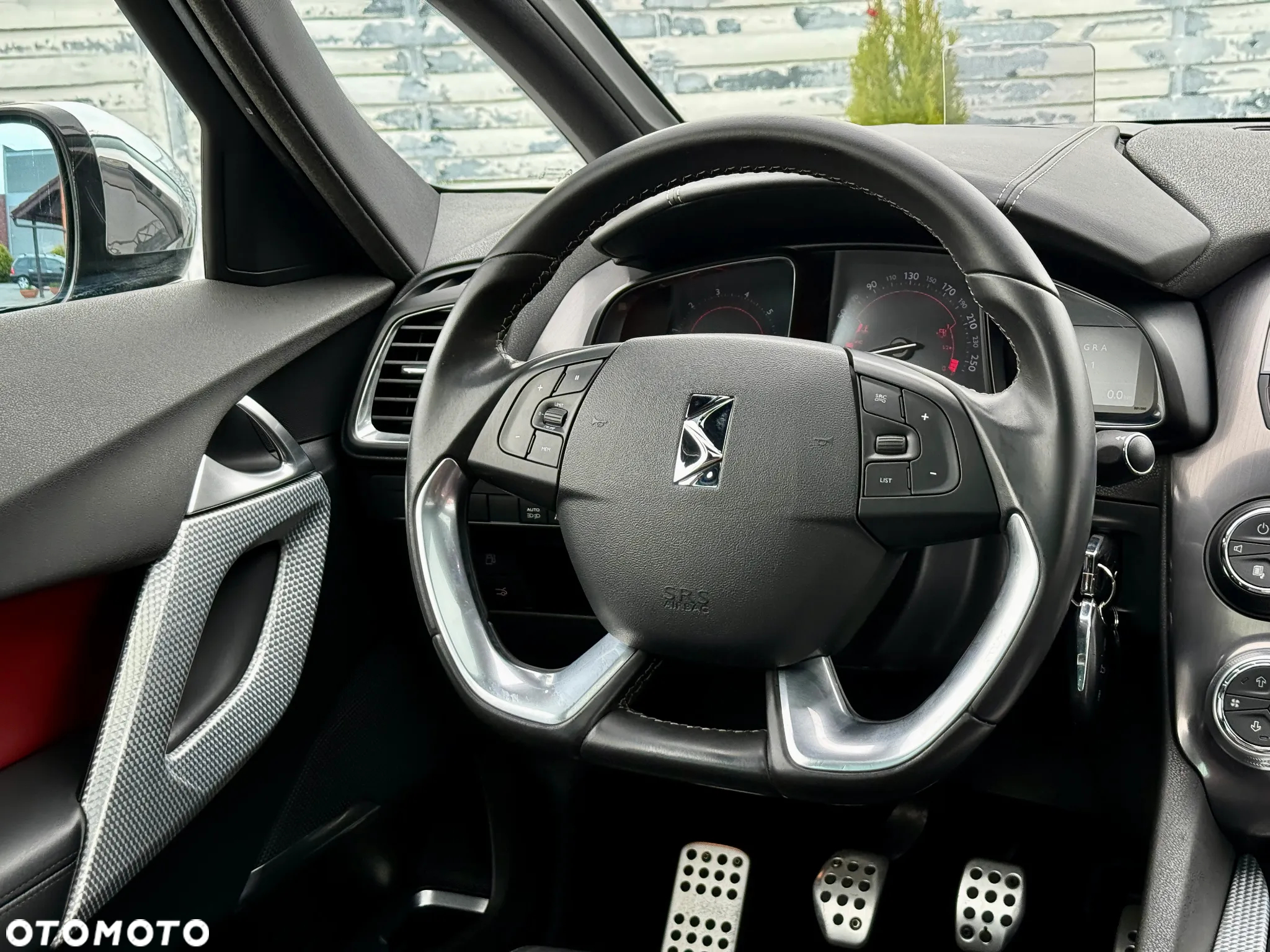 Citroën DS5 THP 200 SoChic - 7