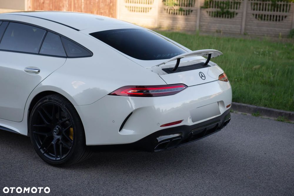 Mercedes-Benz AMG GT 63 S 4Matic+ Speedshift MCT 9G - 11