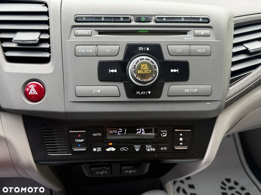 Honda Civic ver-1-8-executive - 8