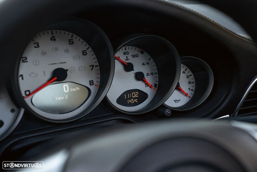 Porsche 911 (997) Carrera 4 S Cabriolet - 35