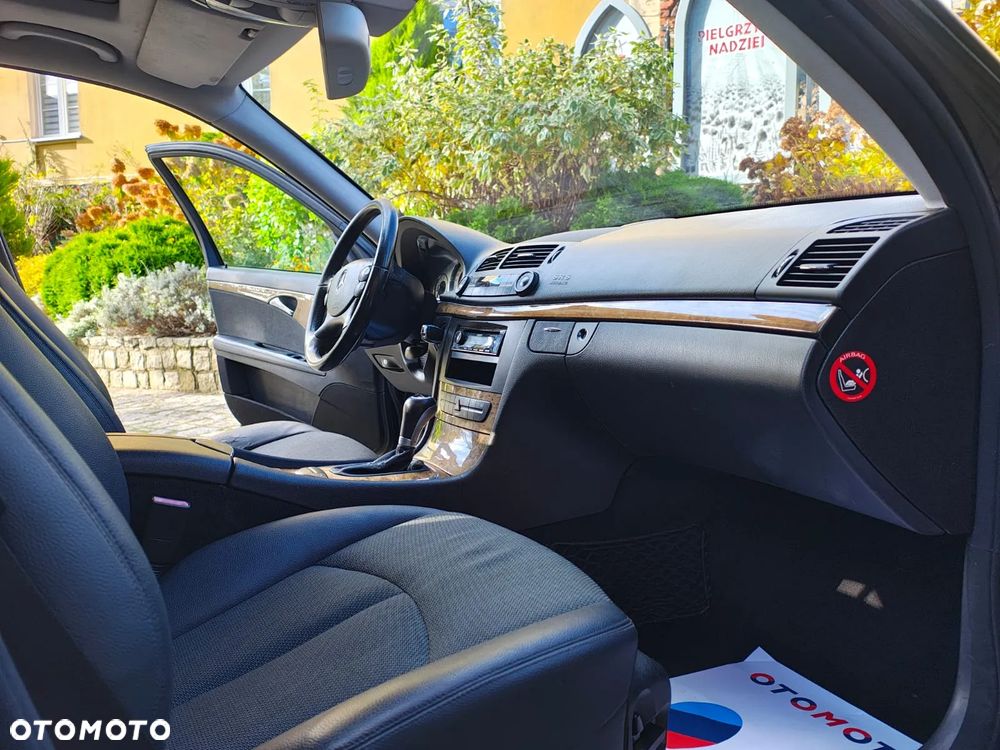 Mercedes-Benz Klasa E - 9