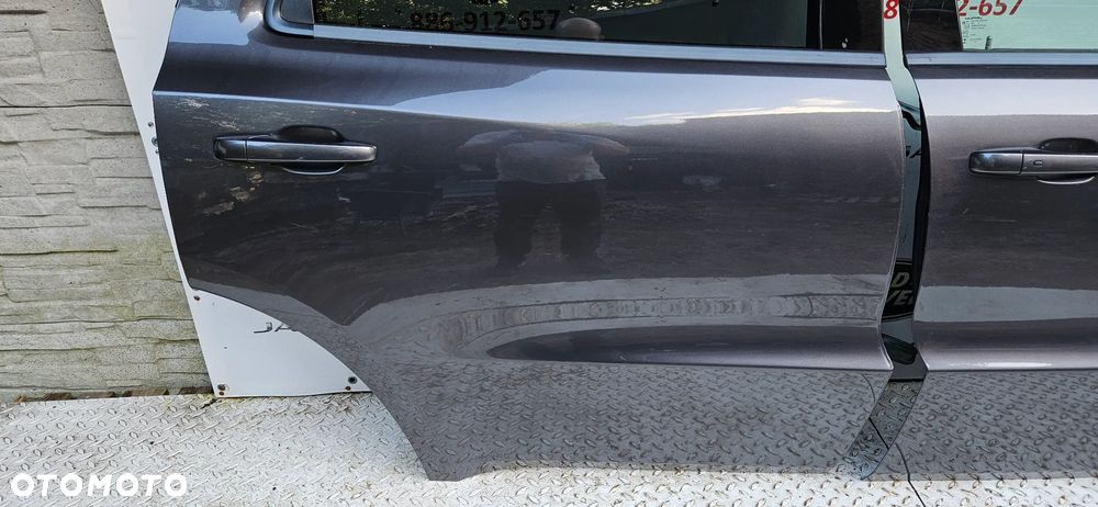 Dodge Durango III LIFT 2017- Kompletne drzwi przód prawy Drzwi przednie prawe  lub Drzwi tył prawy Drzwi tylne prawe Kolor PAU  Oryginalna warstwa lakieru - 15