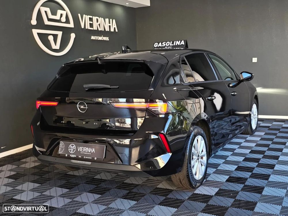 Opel Astra 1.2 T Design & Tech S/S - 23