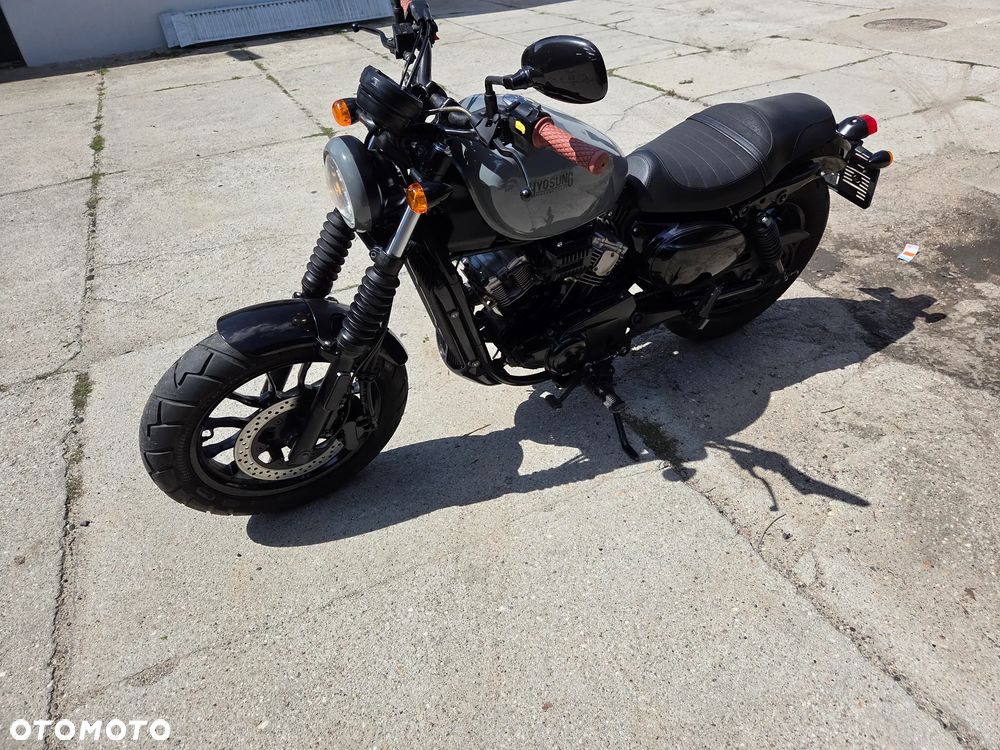 Hyosung GV - 13