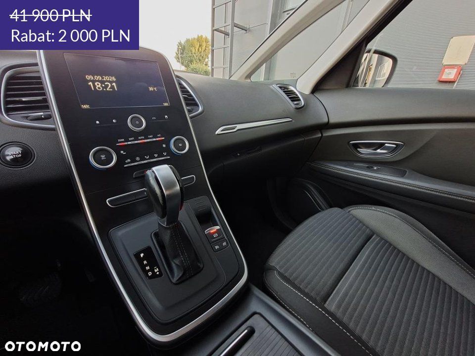 Renault Grand Scenic - 29