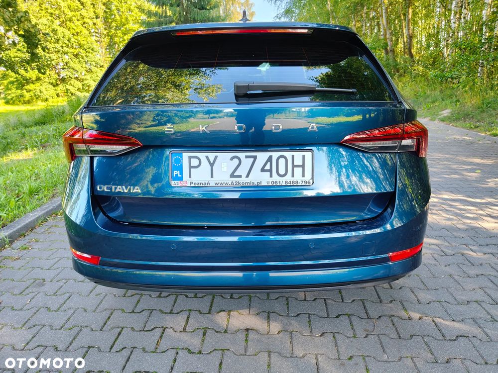 Skoda Octavia 2.0 TDI DSG Ambition - 9