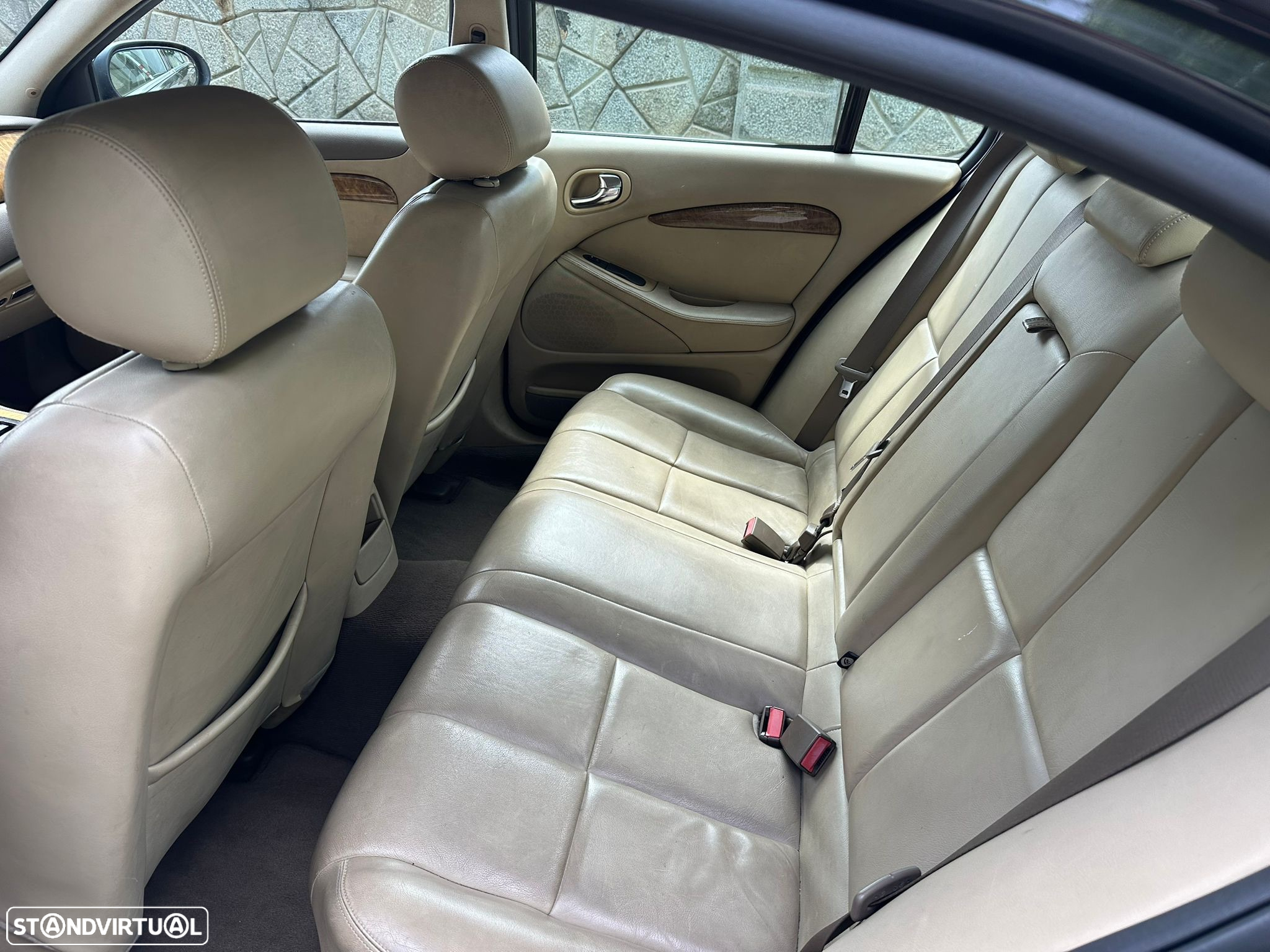 Jaguar S-Type - 7