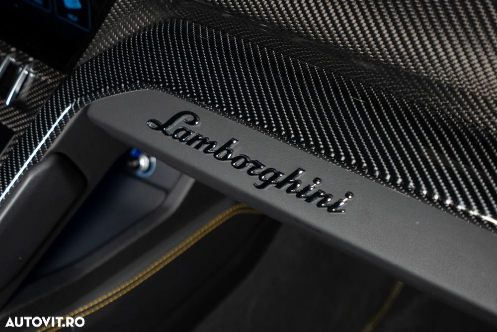 Lamborghini URUS - 22