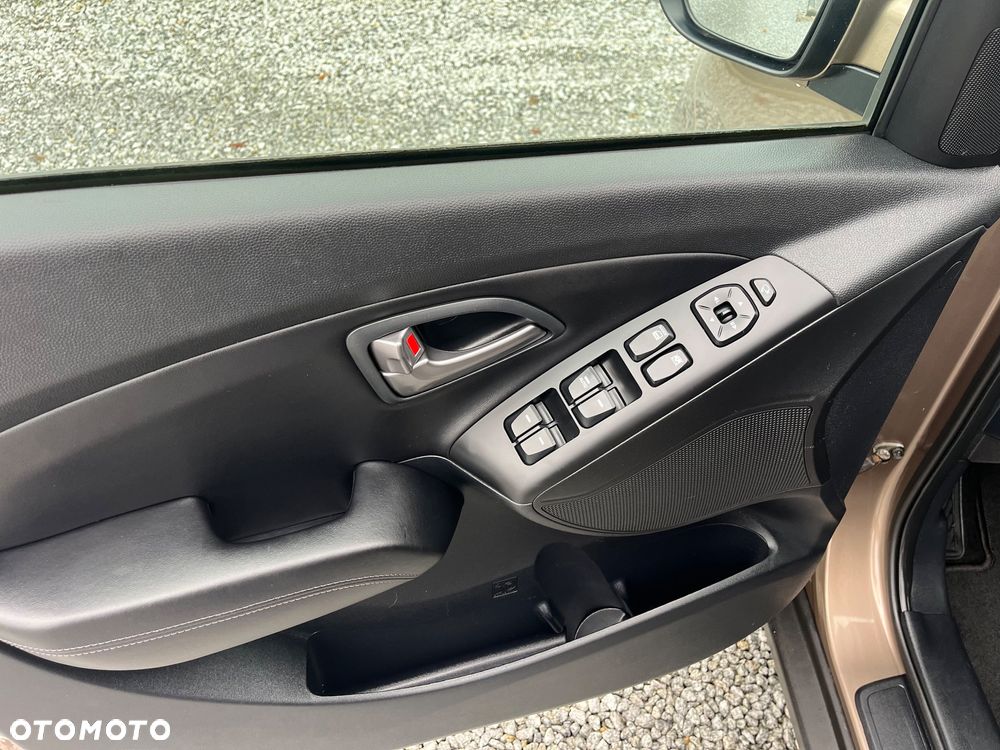 Hyundai ix35 2.0 GDI Premium 2WD - 31