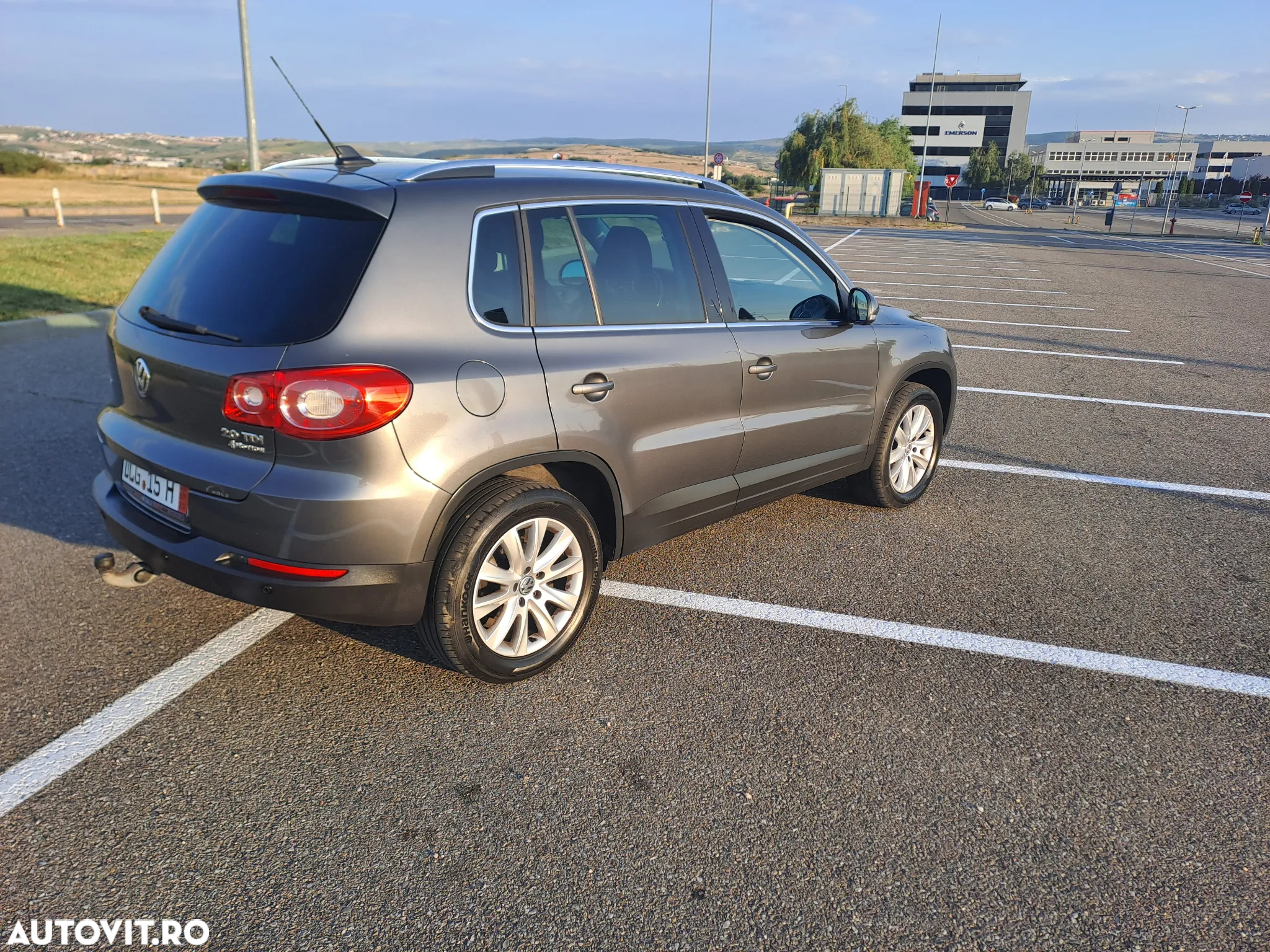 Volkswagen Tiguan 2.0 TDI DPF 4Motion Automatik Sport & Style - 8