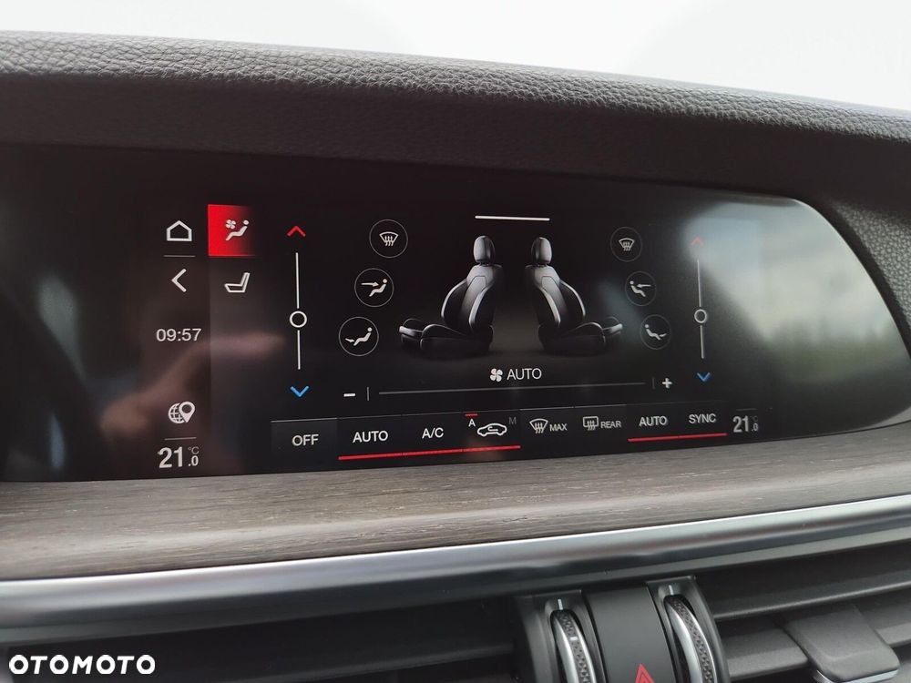 Alfa Romeo Stelvio - 41