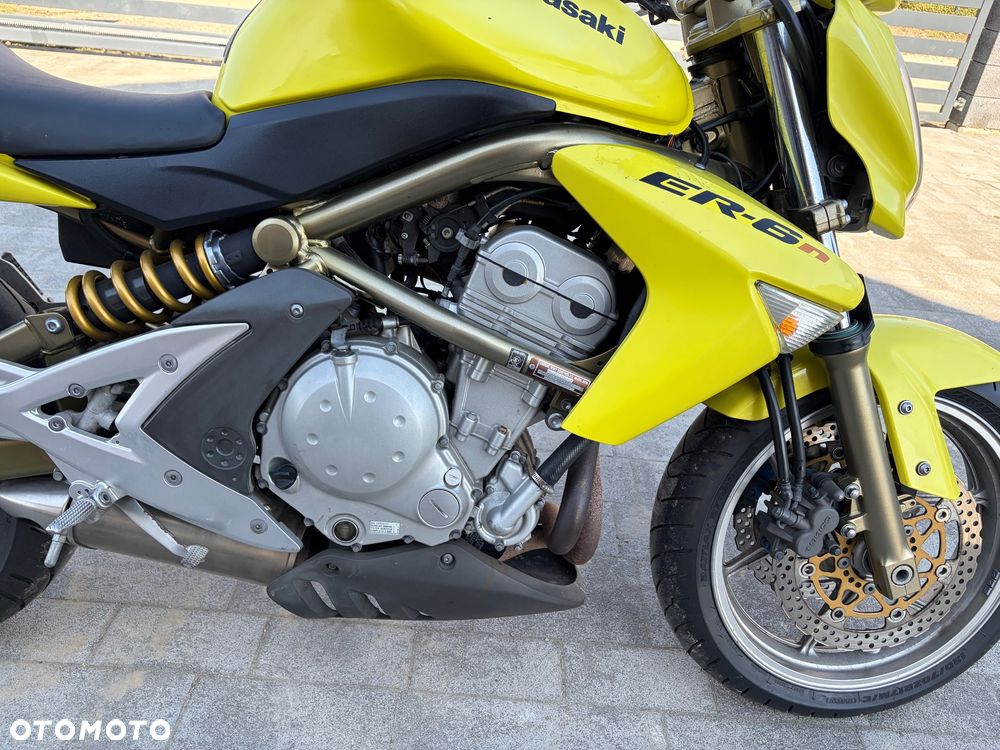 Kawasaki ER - 11