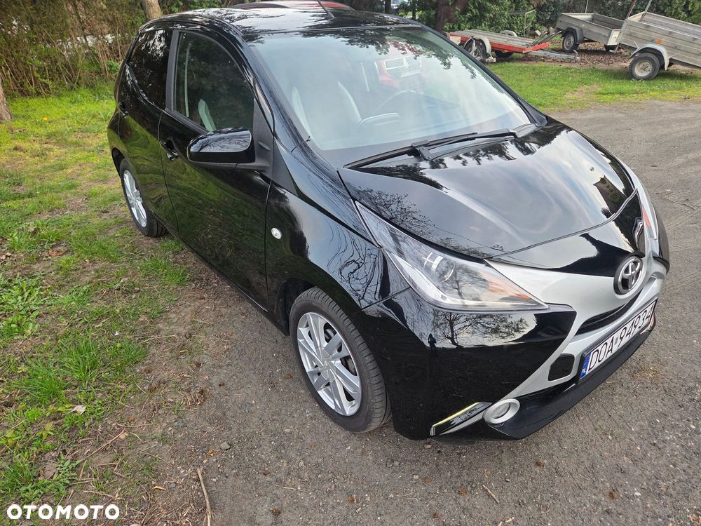 Toyota Aygo x-play touch - 16