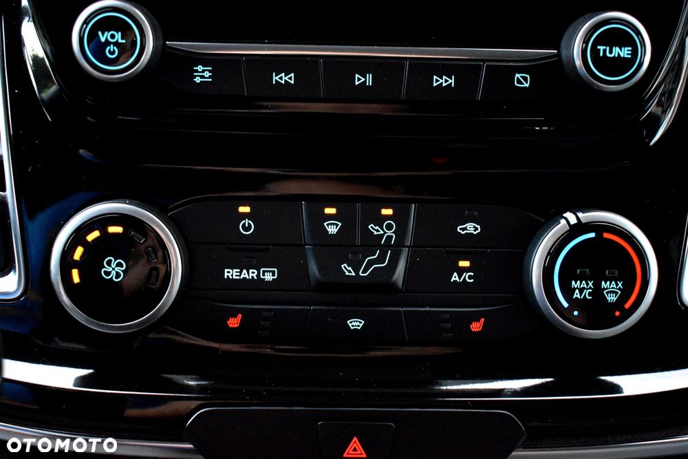 Ford Tourneo Custom 320 L1H1 VA Autm Titanium X - 37