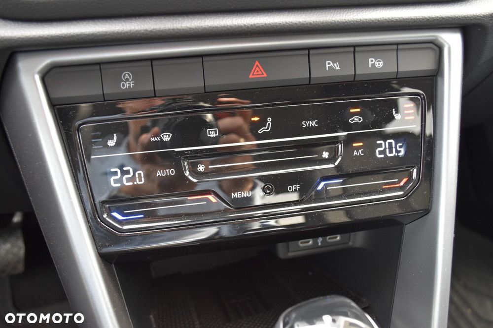 Volkswagen T-Roc 1.5 TSI Life Plus DSG - 24