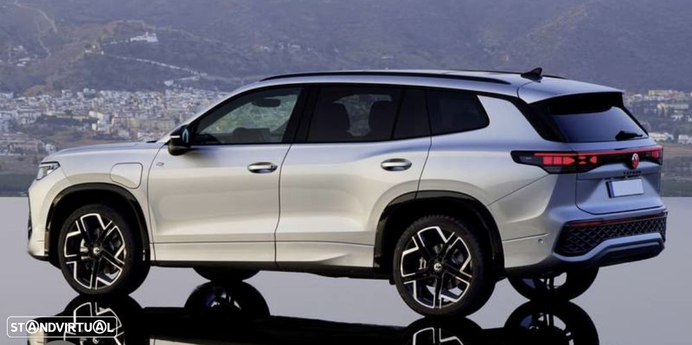 VW Tayron 1.5 TSI eHybrid R-Line DSG - 2