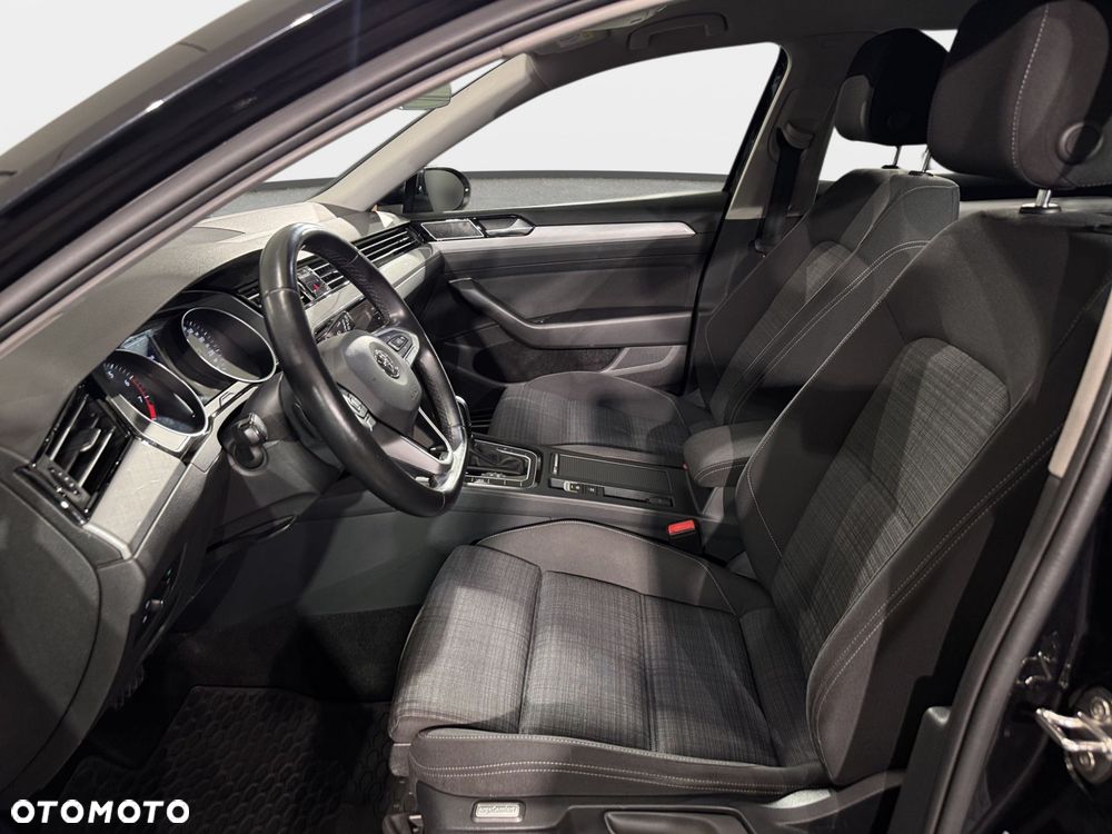 Volkswagen Passat Variant - 24