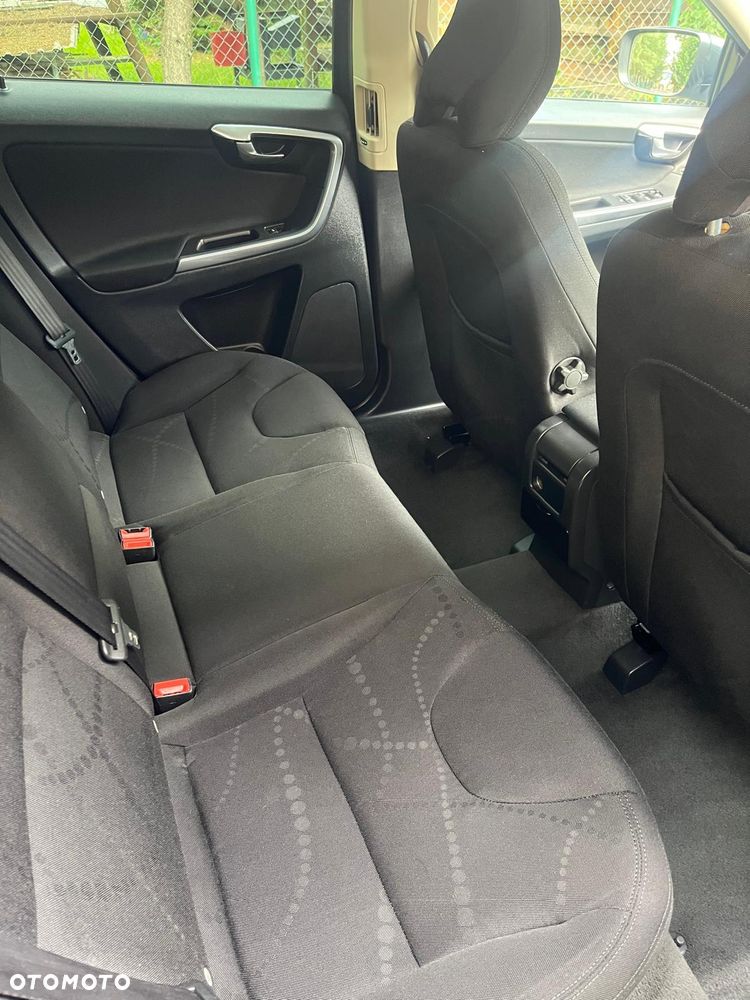 Volvo XC 60 D3 Edition Pro - 6