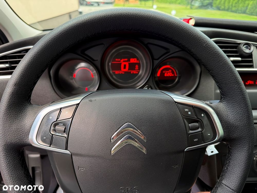 Citroën C4 VTi 120 Attraction - 31