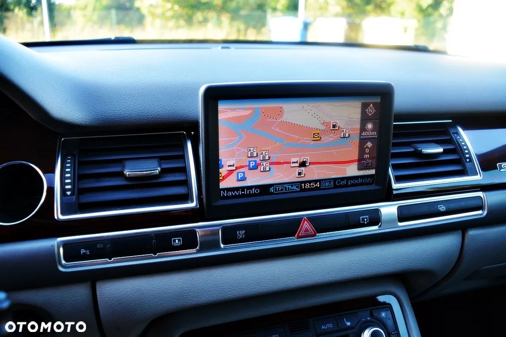 Audi A8 4.2 Quattro - 16