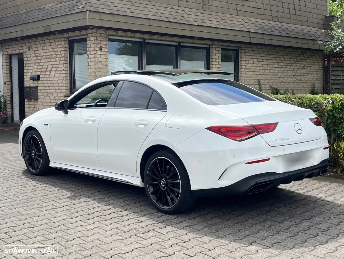 Mercedes-Benz CLA 250 e AMG Line - 3