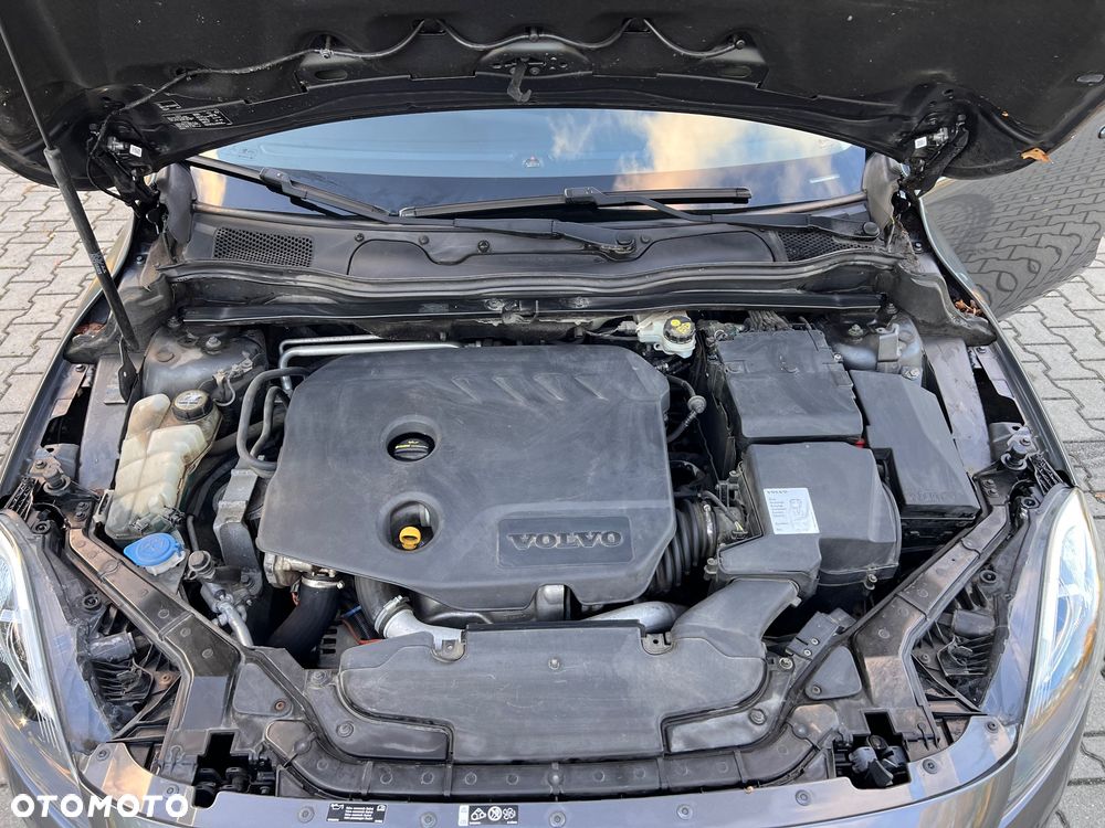 Volvo V40 D2 Kinetic - 36