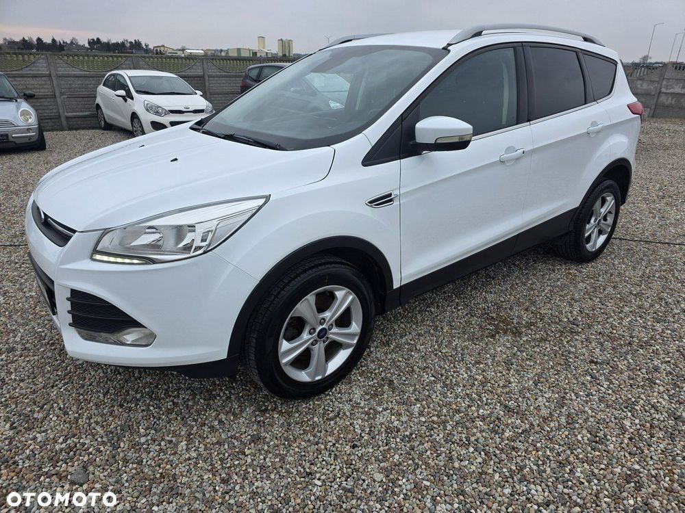 Ford Kuga 2.0 TDCi 2x4 Titanium - 20