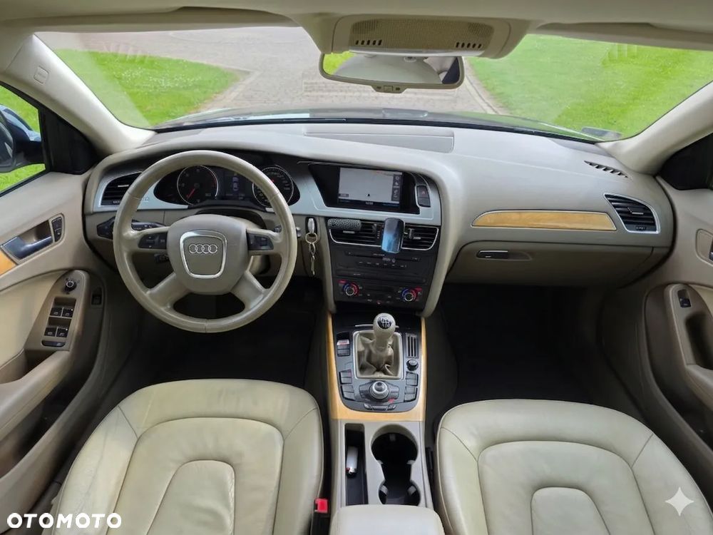 Audi A4 Limousine 2.0 TDI DPF Ambition - 24
